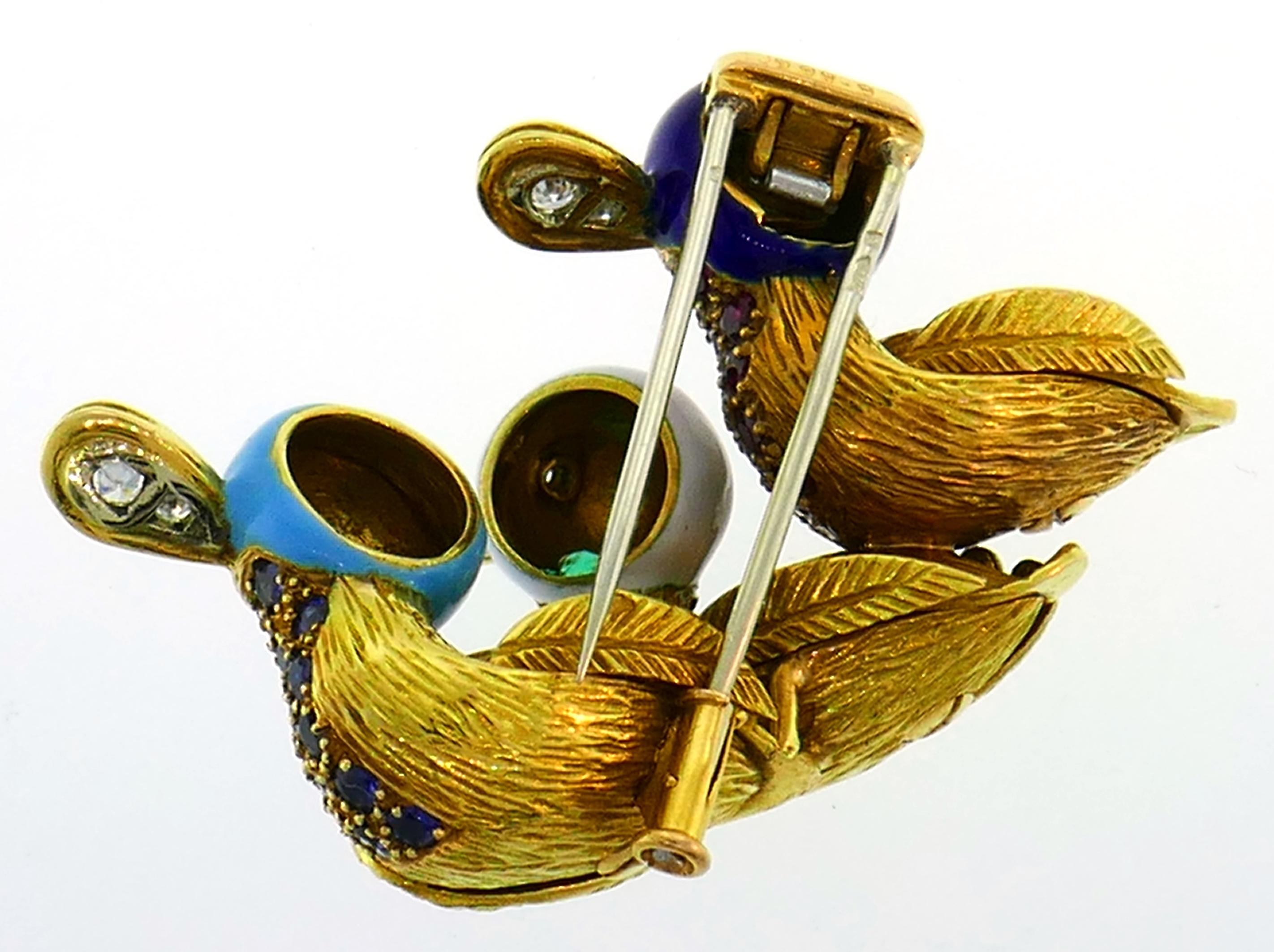 Women's or Men's French Vintage Brooch 18k Gold Enamel Gems Duck Pin Clip Estate Jewelry For Sale