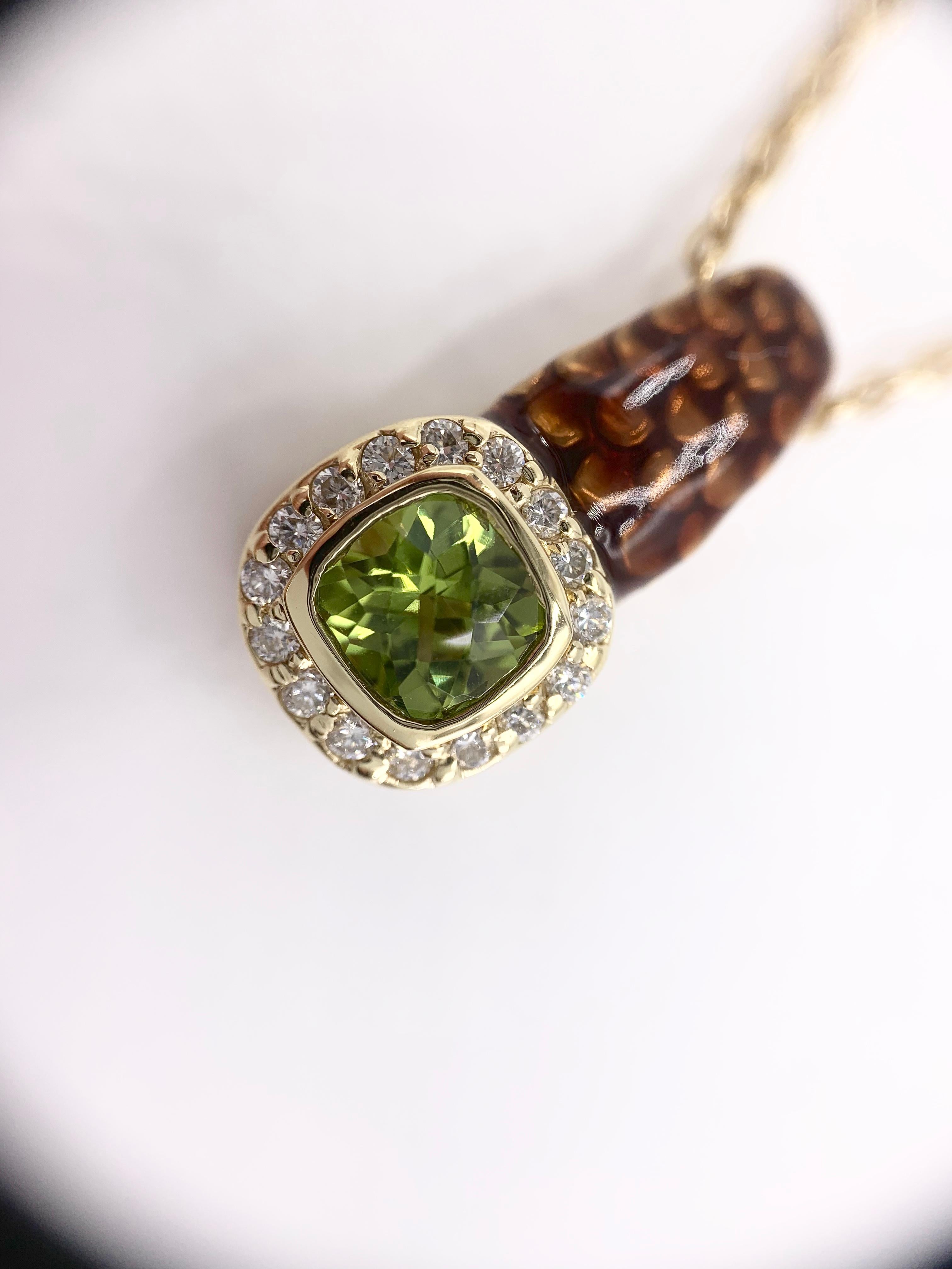 Yellow Gold Enamel, Peridot and Diamond Pendant Necklace For Sale 4