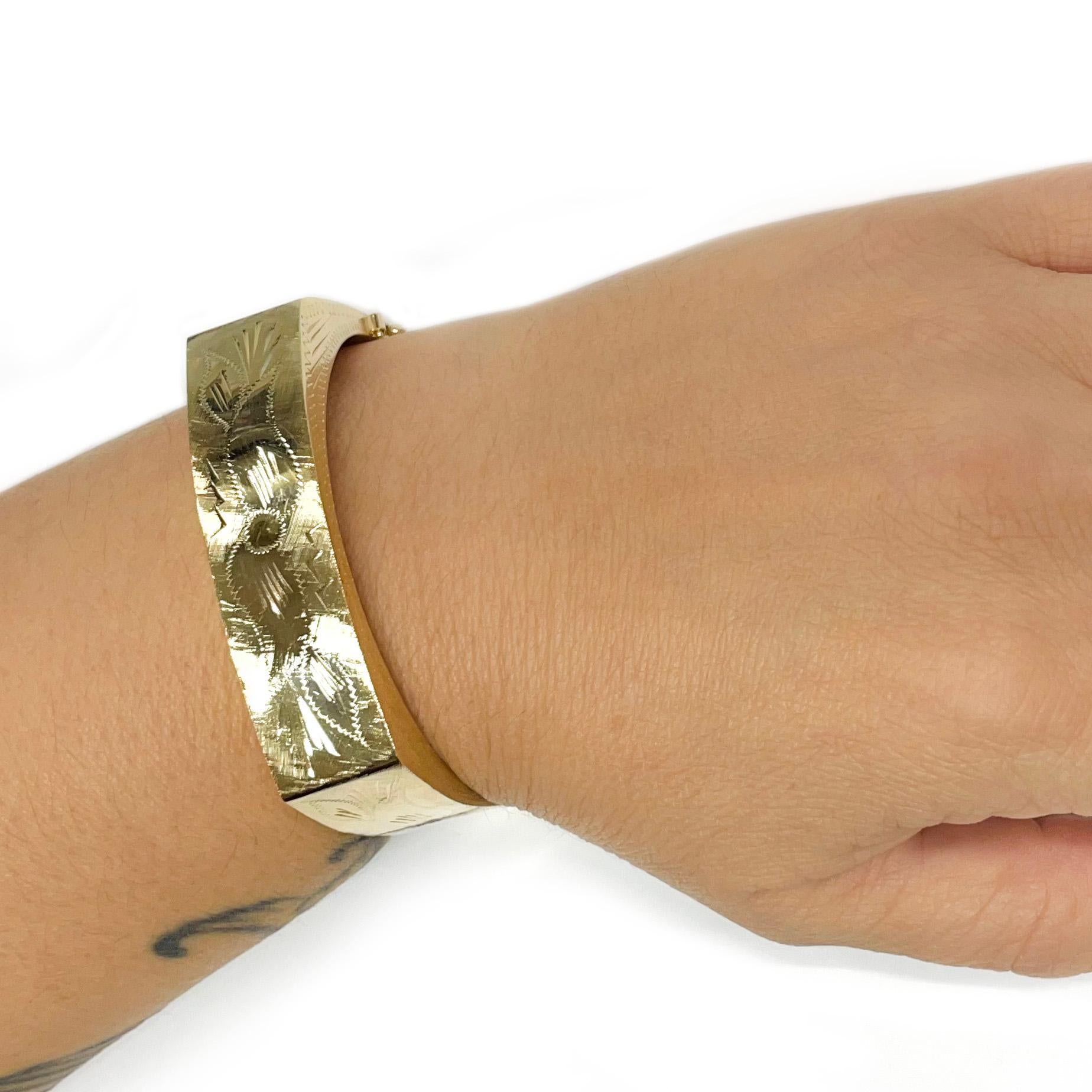 Yellow Gold Engraved Diamond-Cut Bangle Bracelet For Sale 1