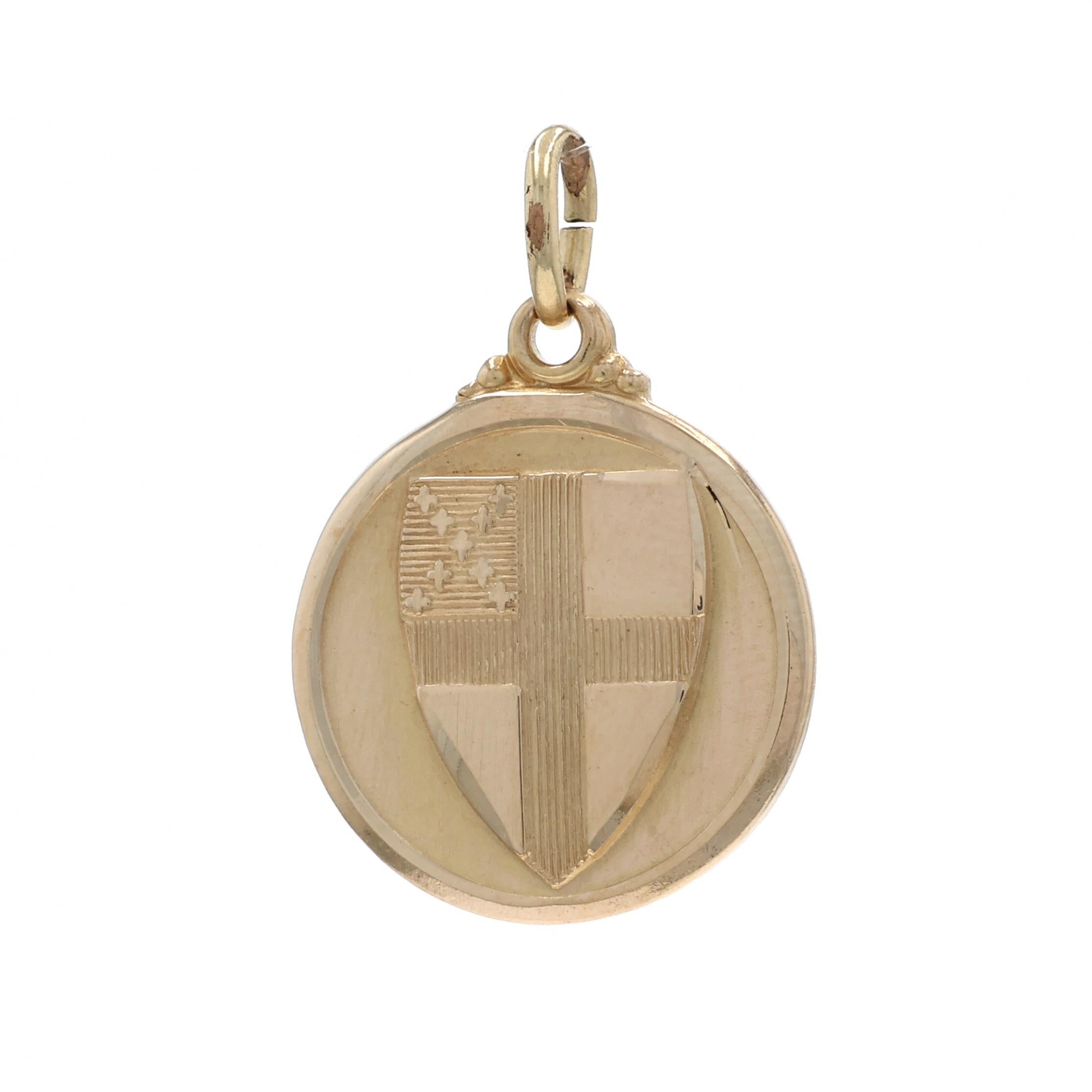 Contenuto del metallo: Oro giallo 14k

Tema: Scudo della Chiesa Episcopale, Fede
Caratteristiche: Dettagli strutturati

Misure

Altezza (dalla cauzione fissa): 3/4