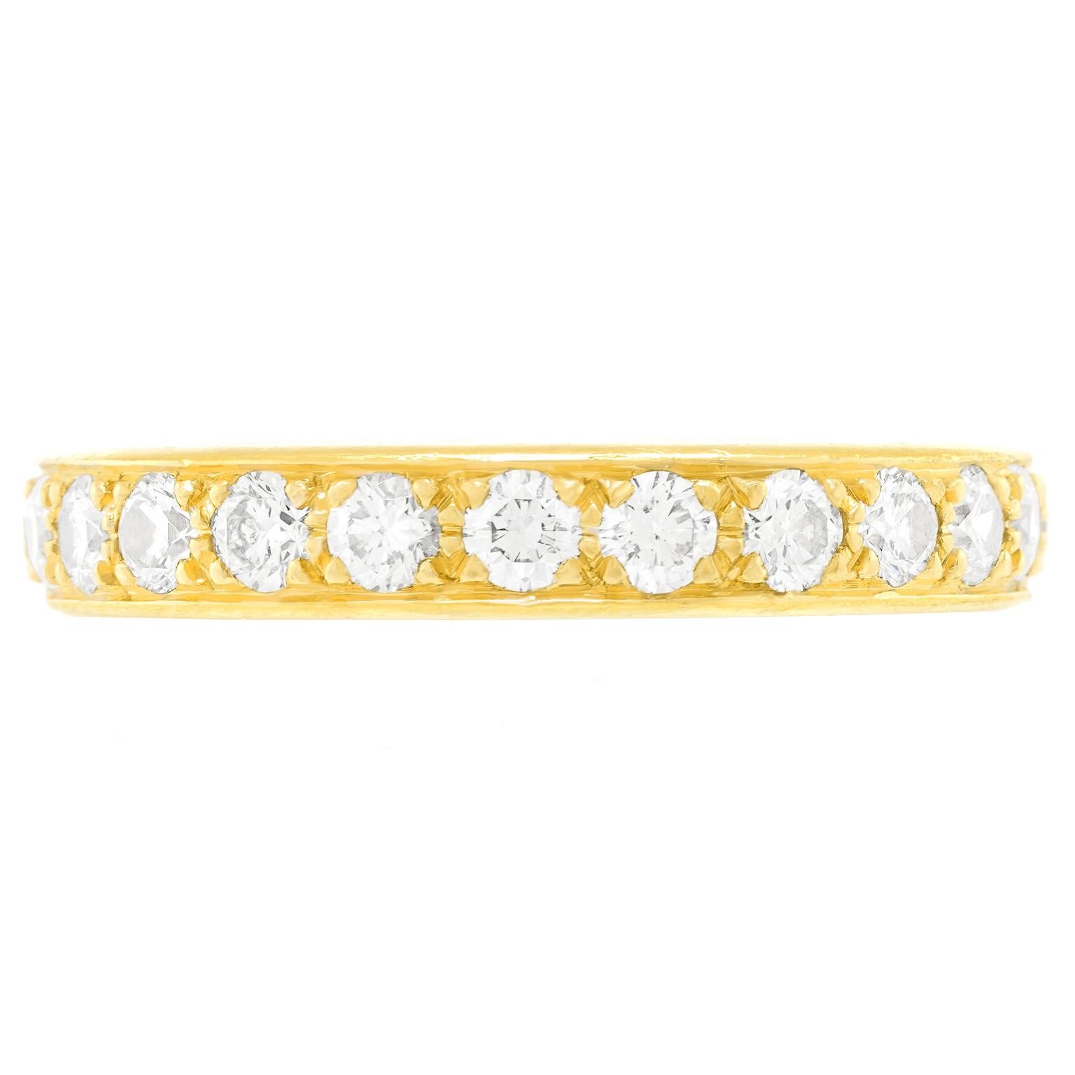 Yellow Gold Eternity Ring (Rundschliff) im Angebot
