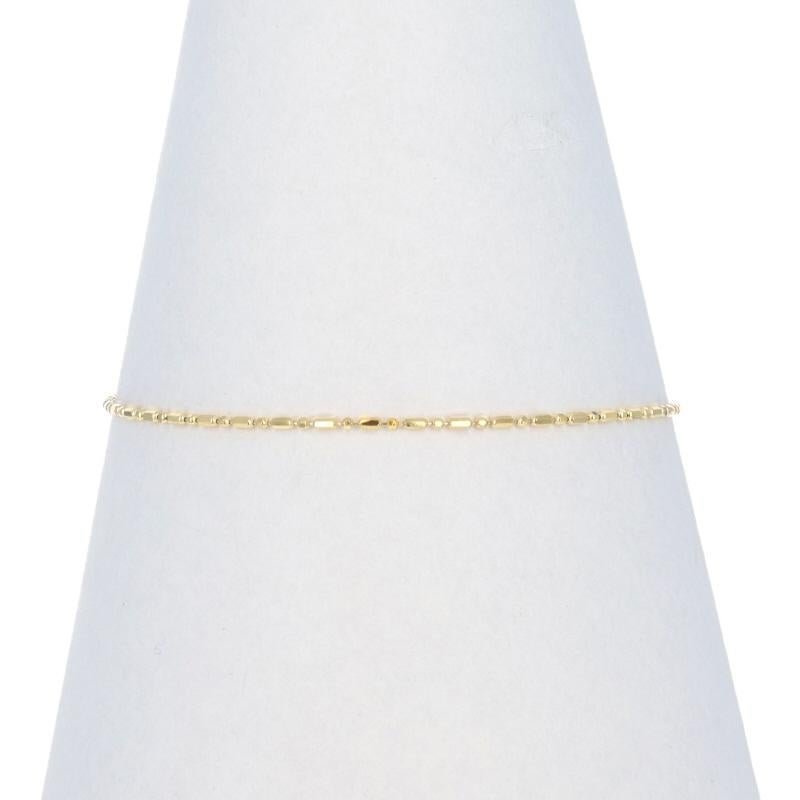 Metal Content: 14k Yellow Gold

Chain Style: Fancy Bead
Bracelet Style: Chain
Fastening Type: Lobster Claw Clasp

Measurements

Length: 7
