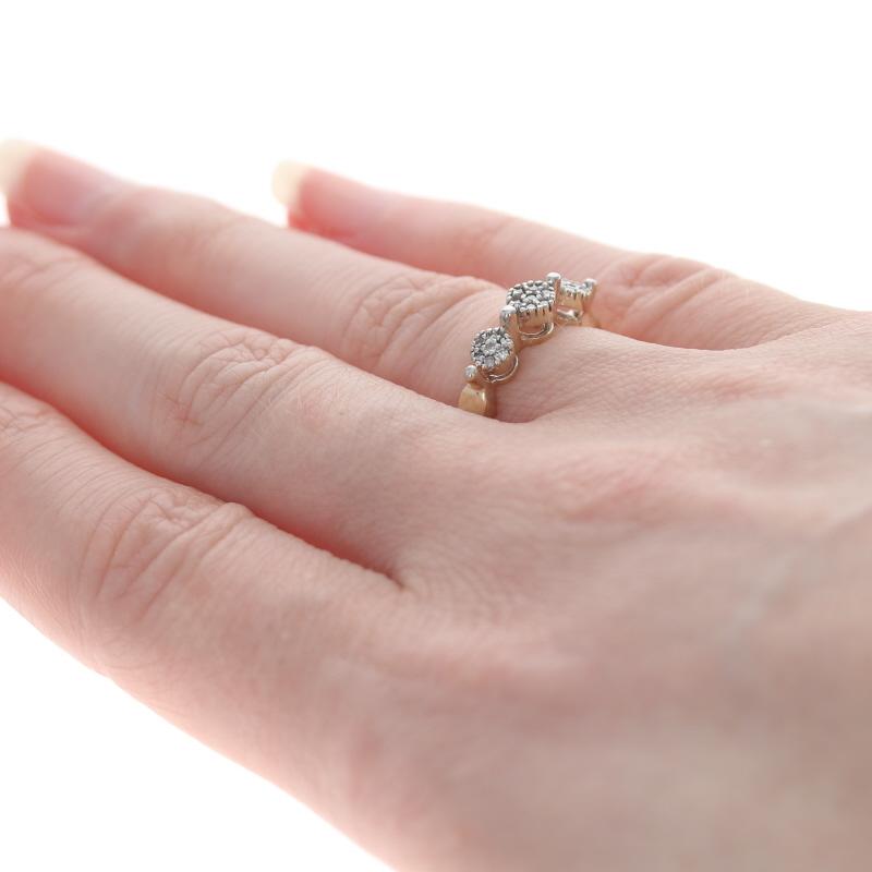 Women's Yellow Gold Fancy Brown Diamond Cluster Band - 14k Round Brilliant Cut .20ctw For Sale