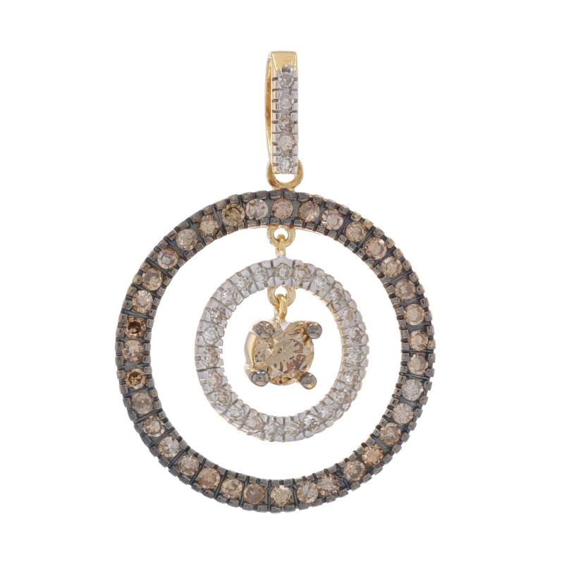 Contenu métallique : Or jaune 14k et or blanc 14k

Informations sur les pierres

Diamant naturel
Carat(s) : .25ct
Coupe : Brillant rond
Couleur : Fancy Brown
Clarté : SI2

Diamants naturels
Carat(s) : .75ctw
Coupe : Simple
Couleur : Champagne &