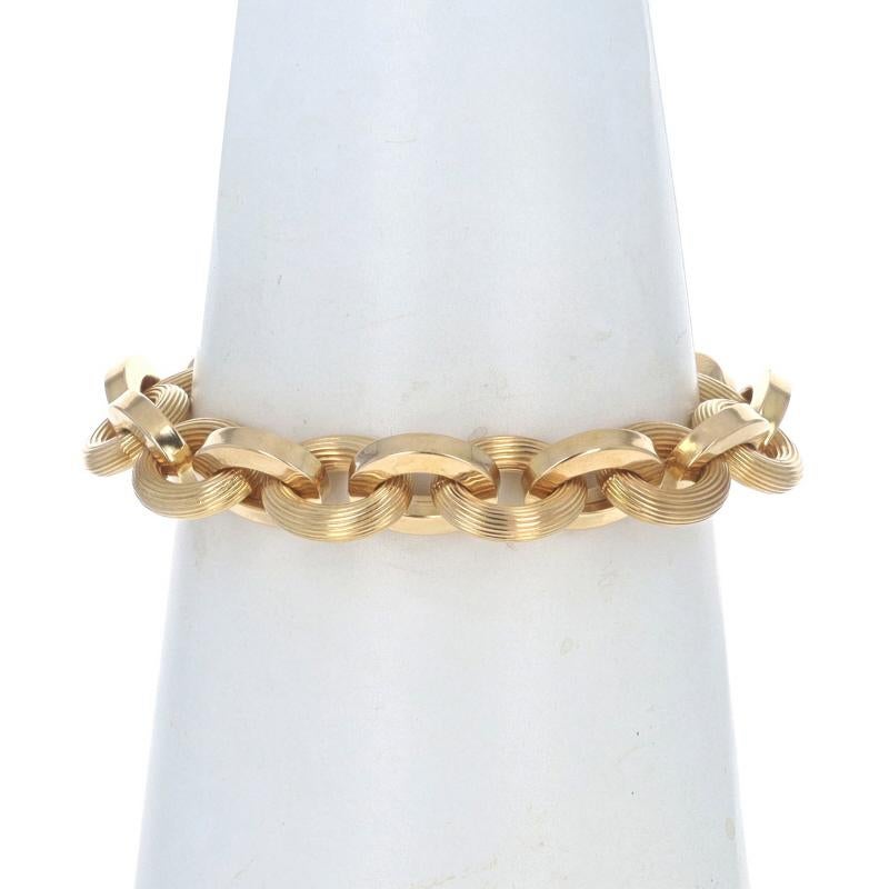 Metallgehalt: 18k Gelbgold

Kette Stil: Fancy Kabel
Armband Stil: Kette
Verschluss-Typ: Federring-Verschluss
Merkmale: Hohlkörperkonstruktion mit glatten und gerippten Oberflächen

Messungen

Länge: 8 1/4