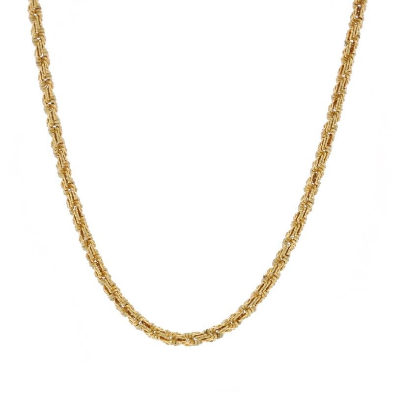Contenido de metal: Oro amarillo de 14 quilates

Estilo de cadena: Cuerda de fantasía
Estilo de collar: Cadena
Tipo de cierre: Cierre de pinza de langosta

Medidas

Longitud: 18 1/4