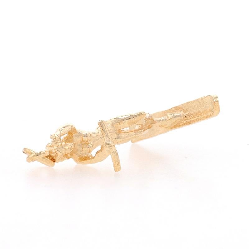 Yellow Gold Female Water Skier Charm - 14k Aquatic Sport Summer Recreation In Excellent Condition For Sale In Greensboro, NC