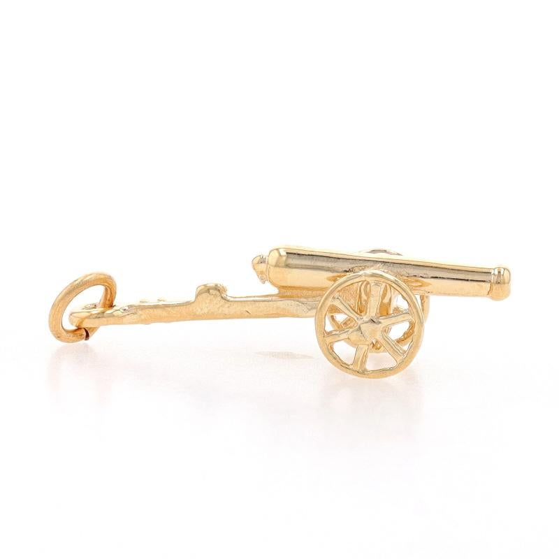 Yellow Gold Field Artillery Cannon Charm - 14k Military Battlefield Weapon Moves In Excellent Condition For Sale In Greensboro, NC