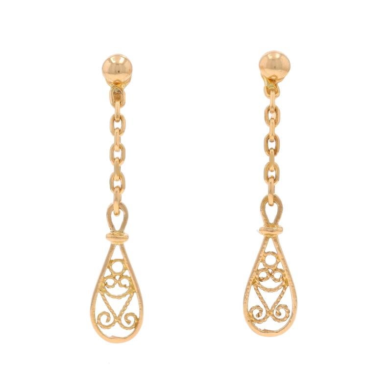 Contenuto del metallo: Oro giallo 18k

Stile: Borchie con brillantini rimovibili
Stile della catena: Cavo con taglio a diamante
Tipo di chiusura: Chiusura a farfalla
Tema: A goccia
Caratteristiche: Dettagli in filigrana

Misure

Articolo 1: Senza