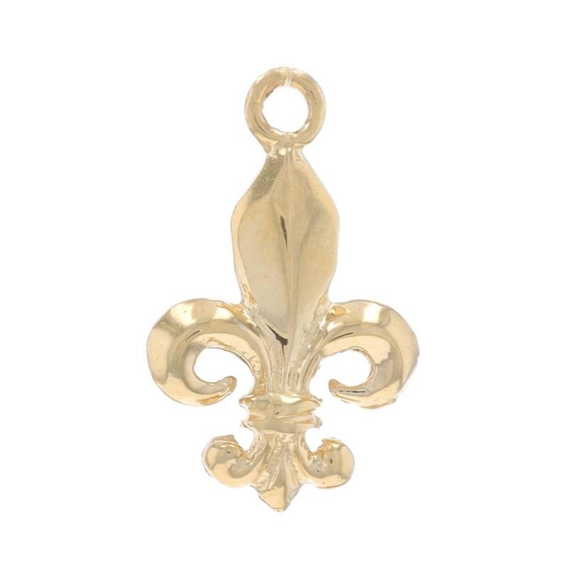Metal Content: 14k Yellow Gold

Theme: Fleur-de-lis

Measurements

Tall (from stationary bail): 3/4