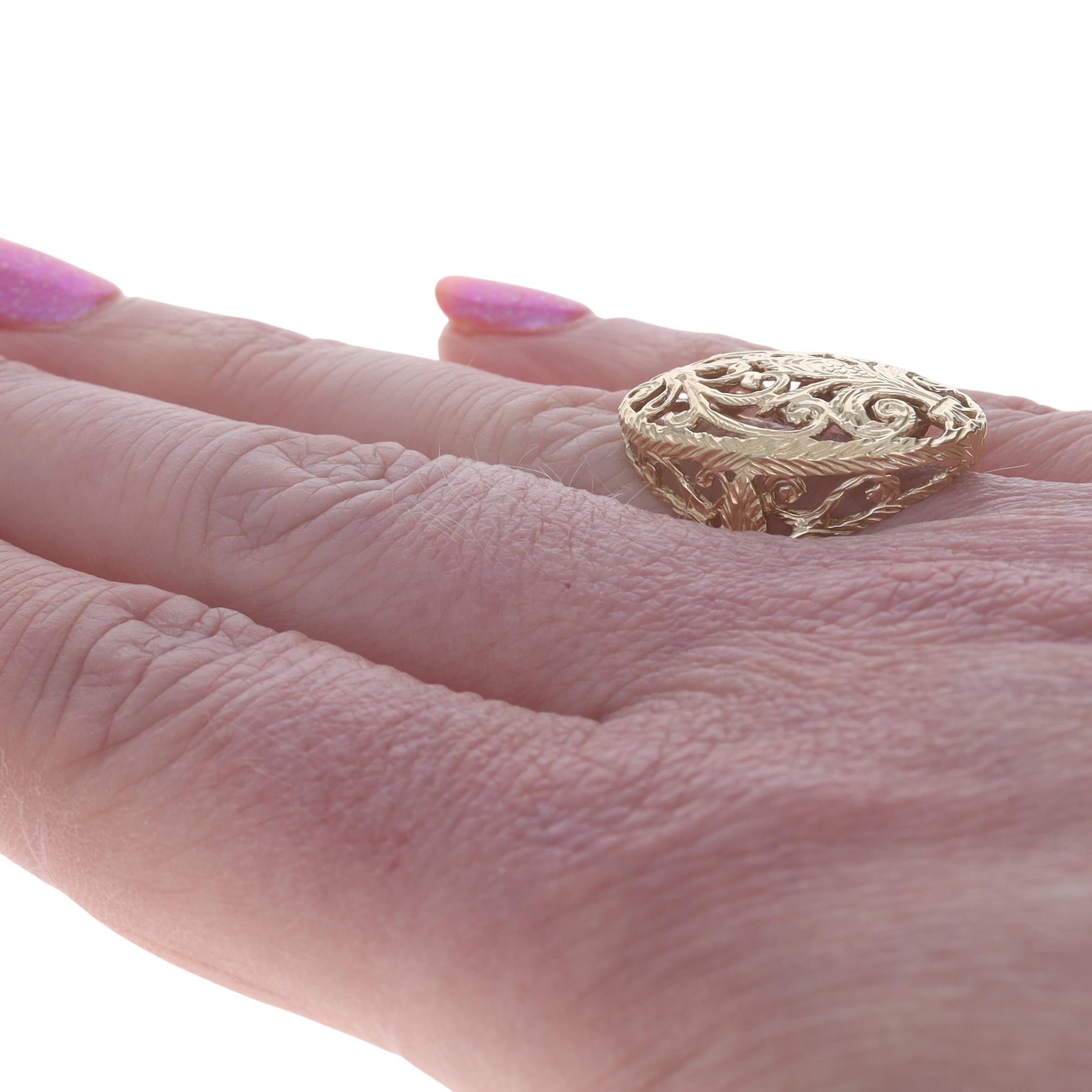 Yellow Gold Fleur-de-lis Statement Ring - 14k im Angebot 1