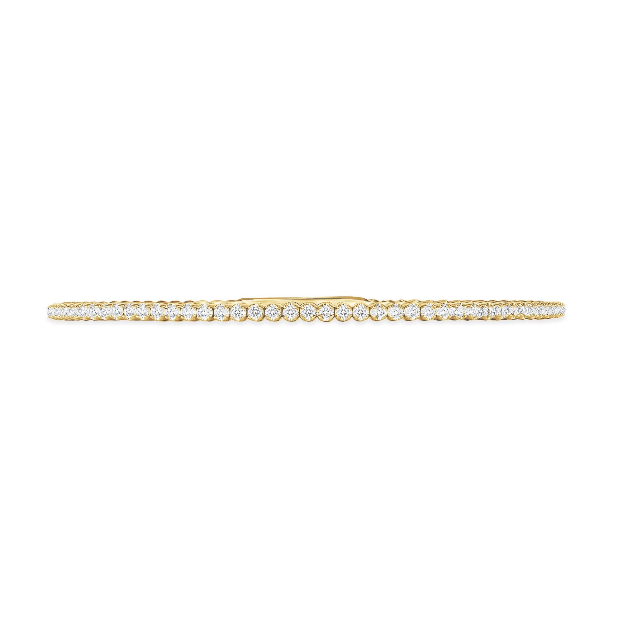 Round Cut Yellow Gold Flexible Bracelet Bangle 1.50 Carat Round Diamonds For Sale