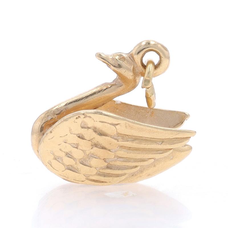 Yellow Gold Floating Swan Charm - 10k Graceful Bird In Excellent Condition For Sale In Greensboro, NC