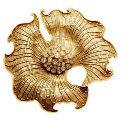 Yellow Gold Flower Brooch with Diamonds