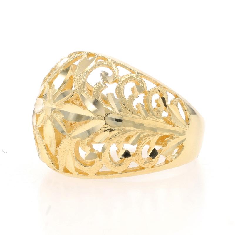 Anneau en or jaune avec dôme en forme de fleur et de fougère - 14k Pour femmes en vente