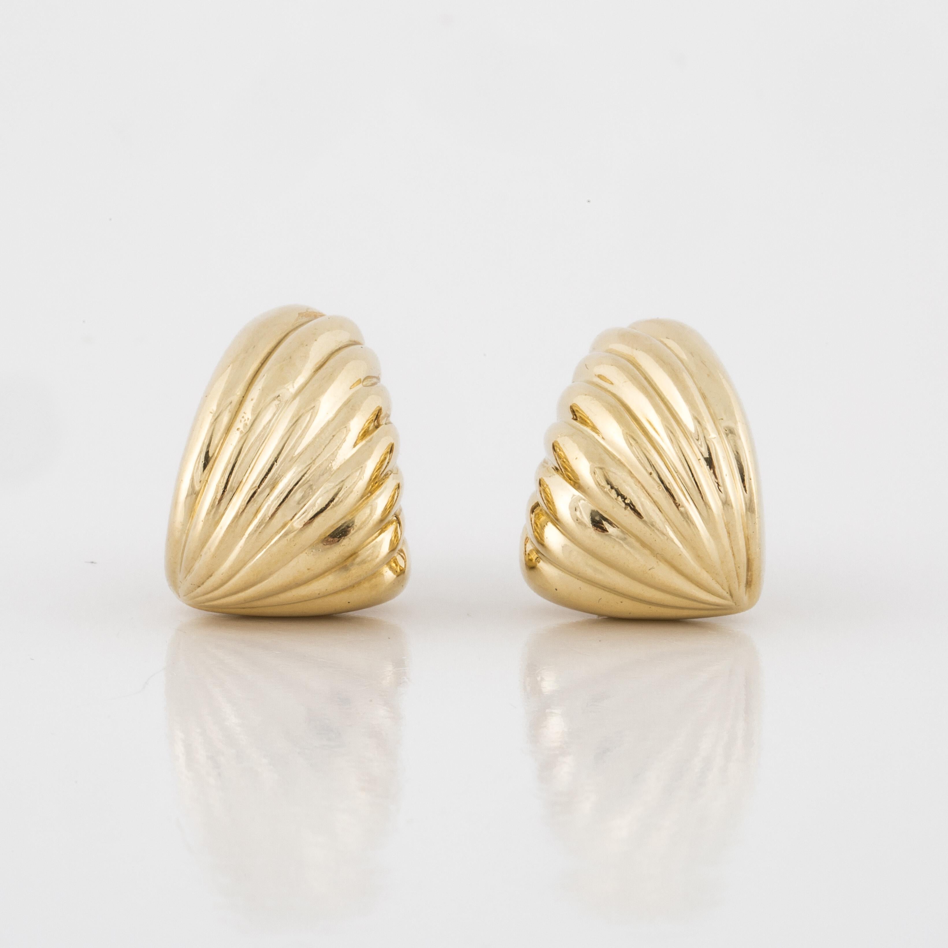 Women's or Men's Yellow Gold Fluted Earrings