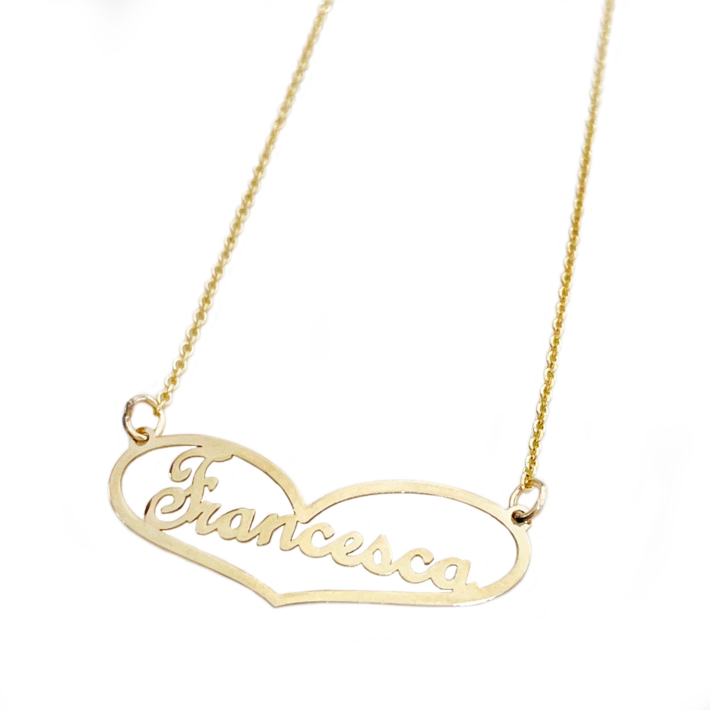 Contemporain Francesca, collier pendentif nom en or jaune en vente