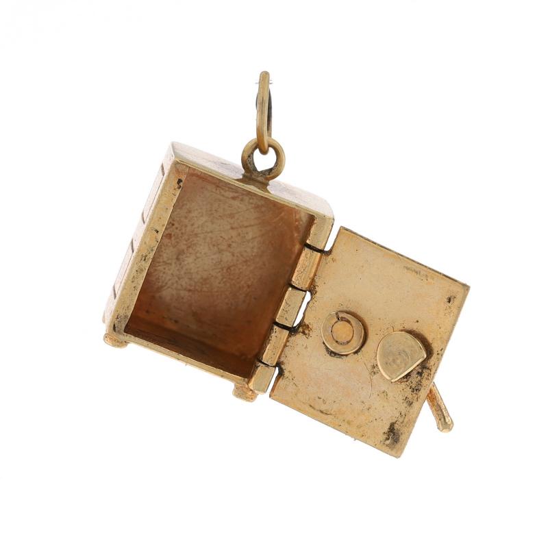 Yellow Gold Freestanding Floor Safe Charm - 14k Security Valuables Opens In Excellent Condition For Sale In Greensboro, NC