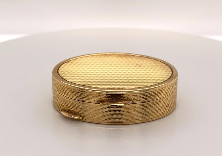 18 Karat Yellow Gold Oval Pill Box For Sale at 1stDibs | pill 18 oval ...