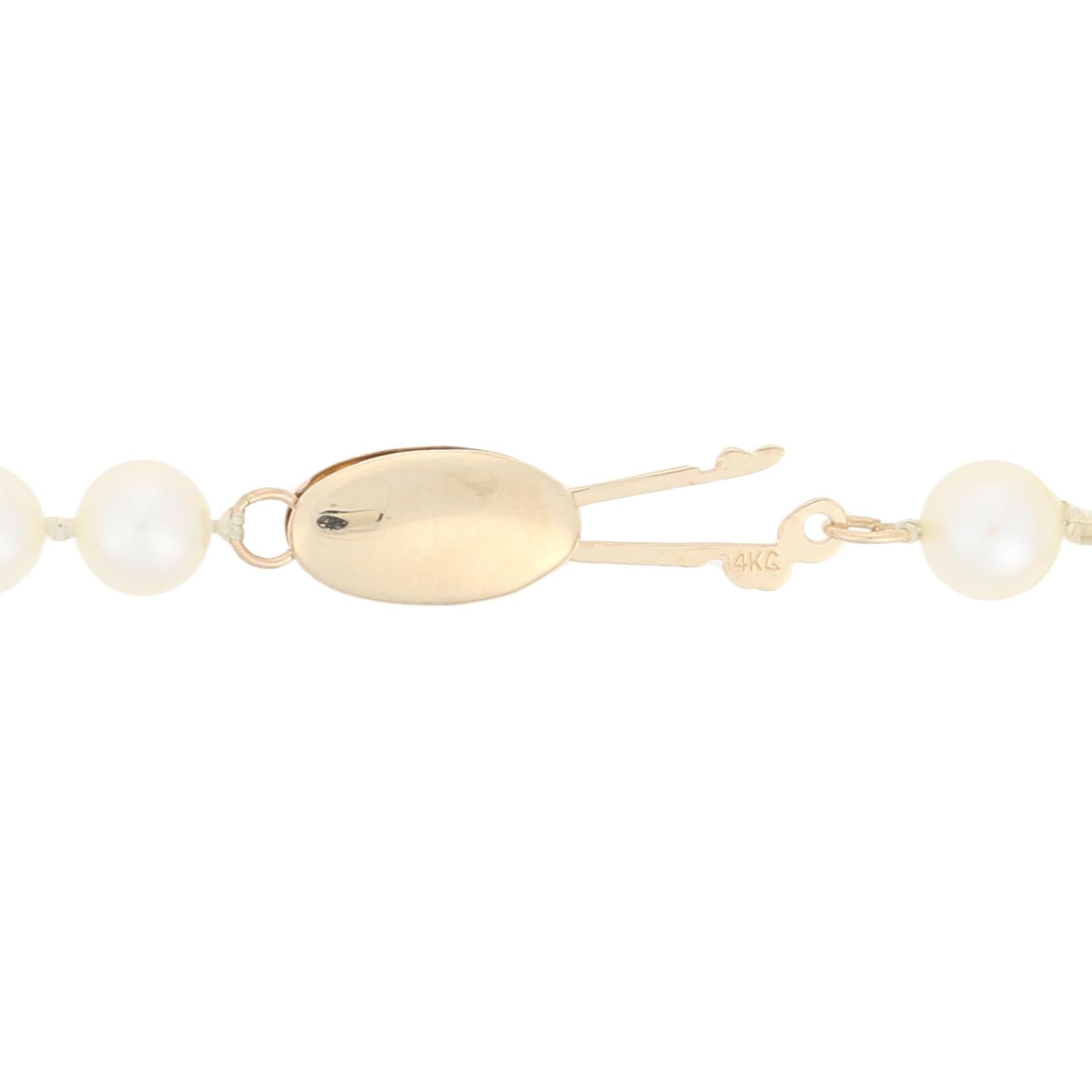 Perle Collier noué en or jaune 14 carats, perles d'eau douce et corail en vente