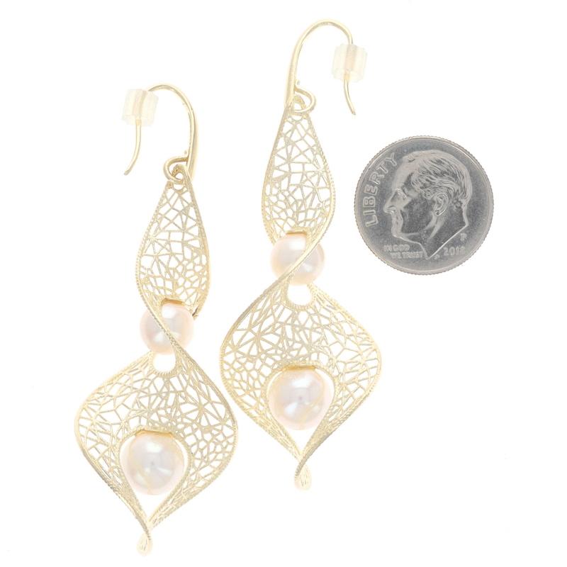 Yellow Gold Freshwater Pearl Filigree Dangle Earrings 14k Tapered Spiral Pierced In New Condition For Sale In Greensboro, NC