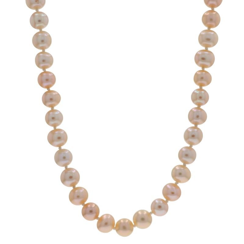 Contenuto del metallo: Oro giallo 14k

Informazioni su A. Stone

Perle d'acqua dolce coltivate
Colore: rosa chiaro

Stile della collana: Filo annodato
Tipo di chiusura: Chiusura ad amo

Misure

Lunghezza: 18 1/2