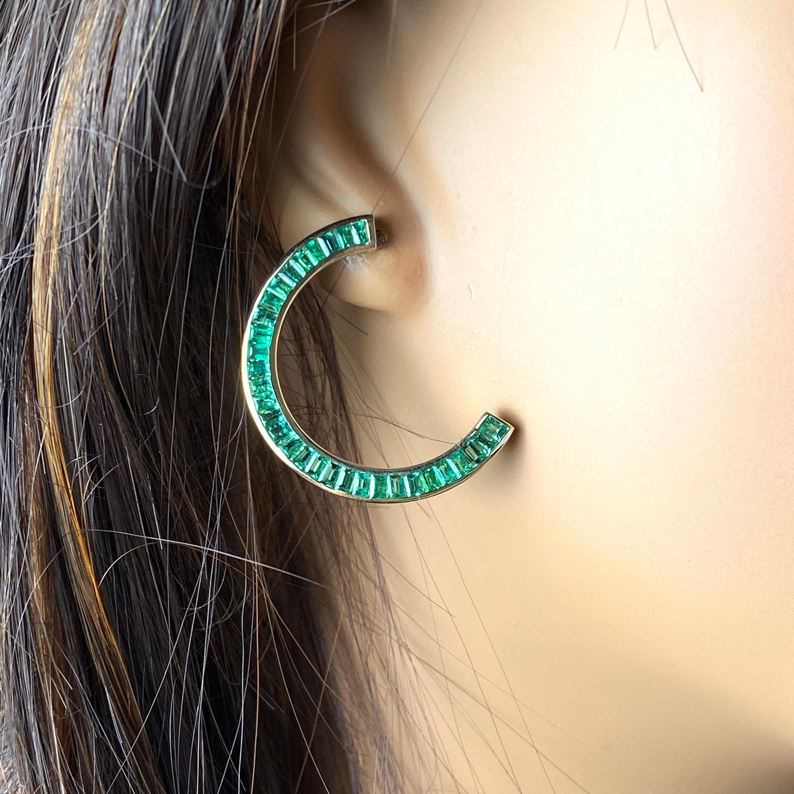 Women's Yellow Gold Front Facing Half Moon Earrings Baguette Emerald Weighing 7.20 Carat For Sale