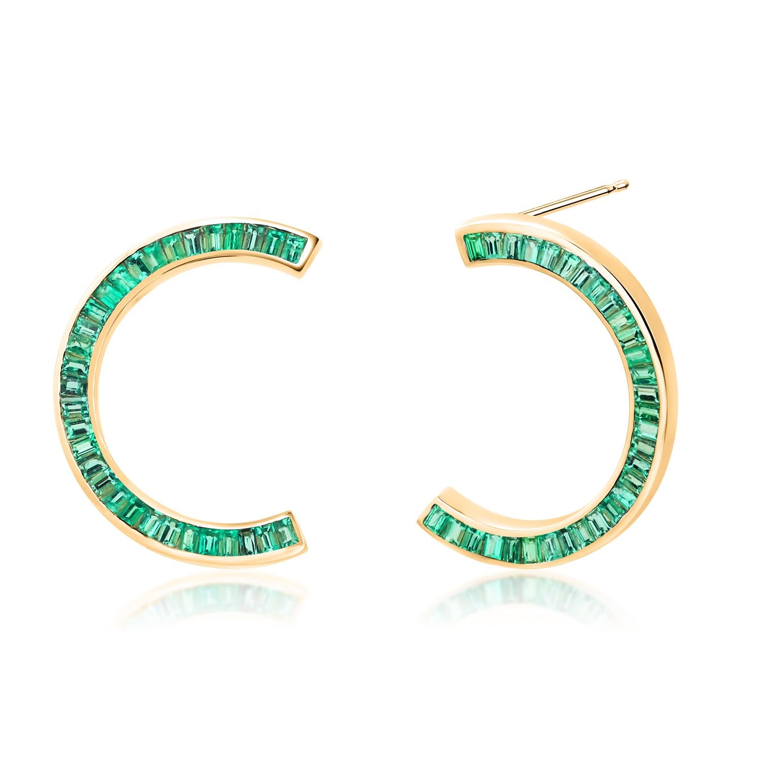 Yellow Gold Front Facing Half Moon Earrings Baguette Emerald Weighing 7.20 Carat For Sale 2