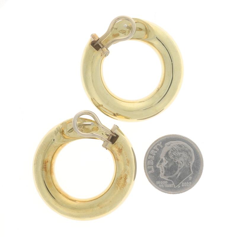 Yellow Gold Front Hoop Circle Earrings - 18k Pierced In Excellent Condition For Sale In Greensboro, NC
