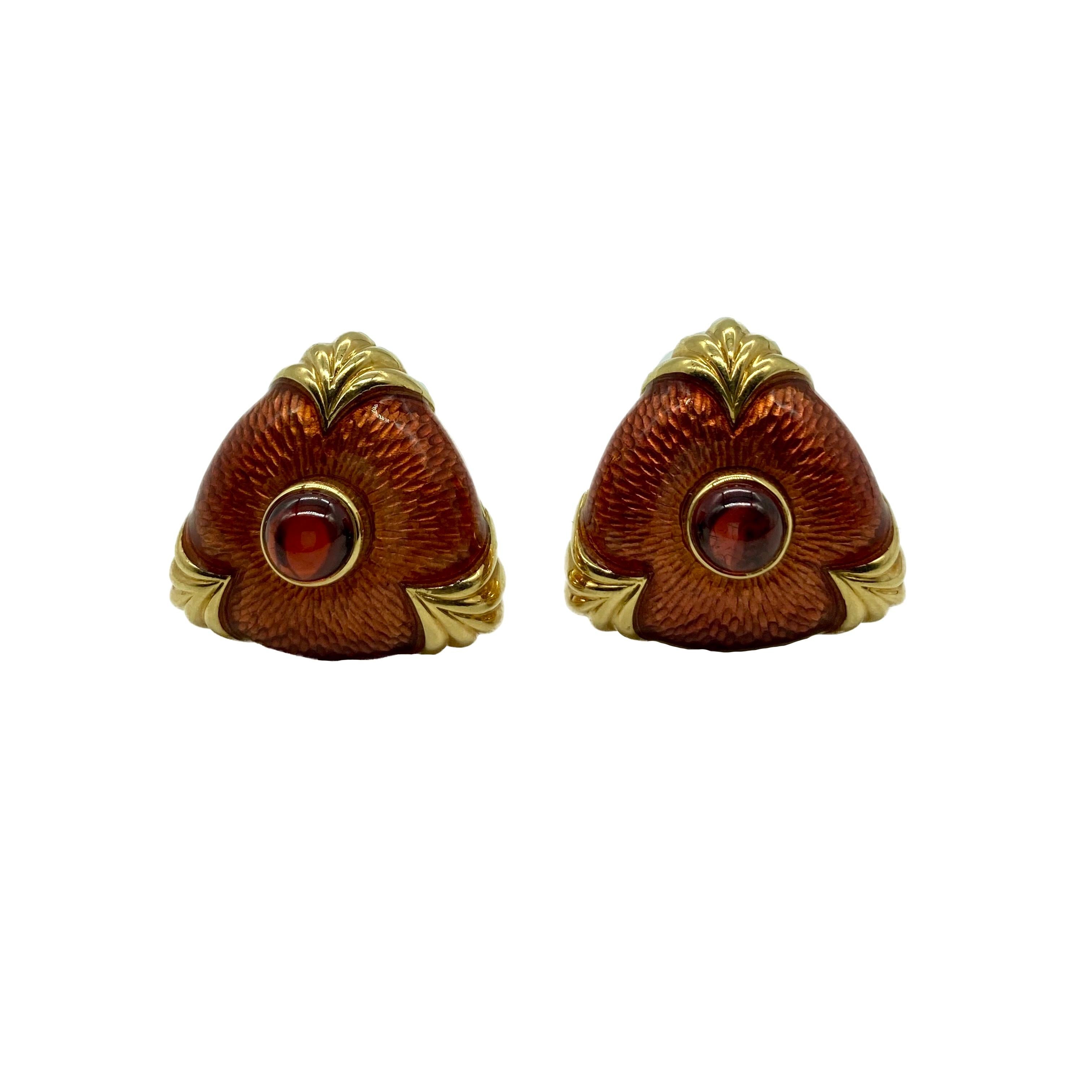 Yellow Gold, Garnet, and Orange Guilloché Enamel Earclips In Good Condition For Sale In New York, NY