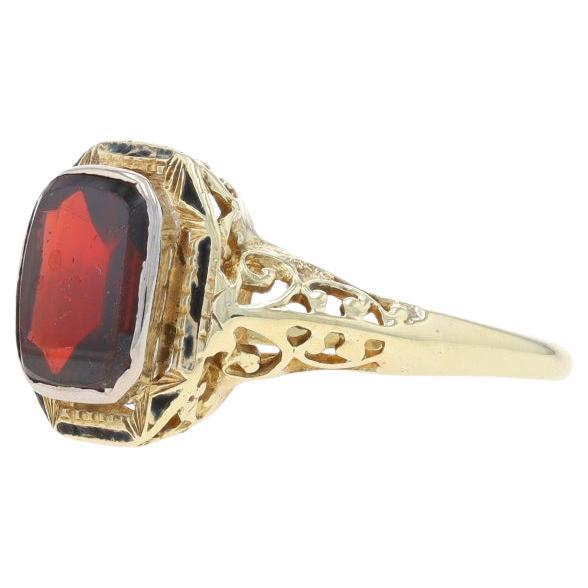 Yellow Gold Garnet Art Deco Solitaire Ring - 14k Rect Cushion Vintage Filigree For Sale