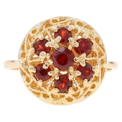 Bague cocktail grappe de grenats en or jaune 10 carats, médaillon floral rond de 1,00 carat