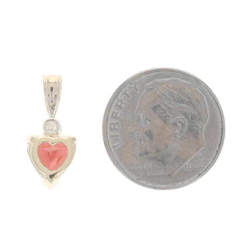 Ciondolo a cuore in oro giallo con granato e diamante 14k Love In condizioni ottime in vendita a Greensboro, NC