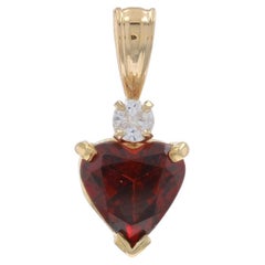 Ciondolo a cuore in oro giallo con granato e diamante 14k Love