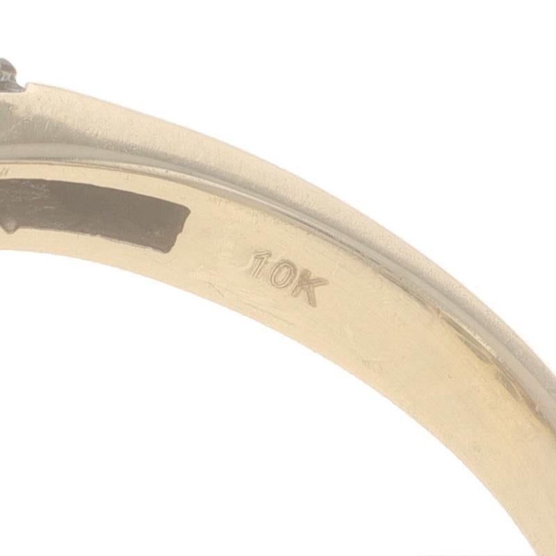 Anello in oro giallo con granato e diamanti 10k a scacchiera taglio smeraldo 4,80ctw con tripla aureola in vendita 3
