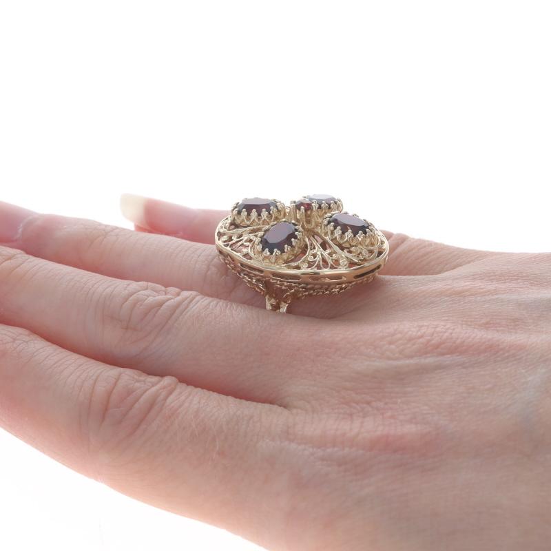 Bague cocktail grappe florale en or jaune 14 carats ovale et rd 4,13 carats Pour femmes en vente