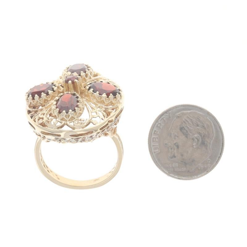 Bague cocktail grappe florale en or jaune 14 carats ovale et rd 4,13 carats en vente 1
