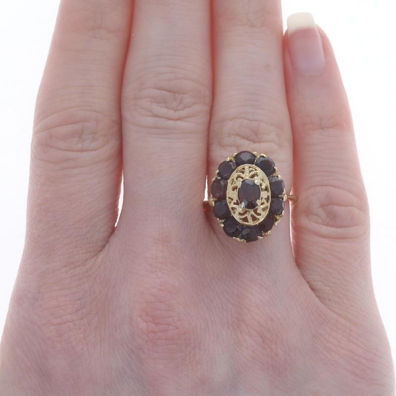 Round Cut Yellow Gold Garnet Halo Ring - 18k Oval & Round 3.38ctw Cocktail For Sale