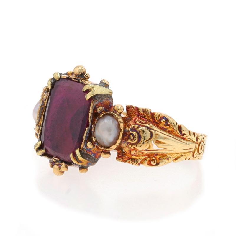Yellow Gold Garnet & Pearl Georgian Ring -14k Table Cut Antique Flowers Sz 4 1/4 In Good Condition For Sale In Greensboro, NC