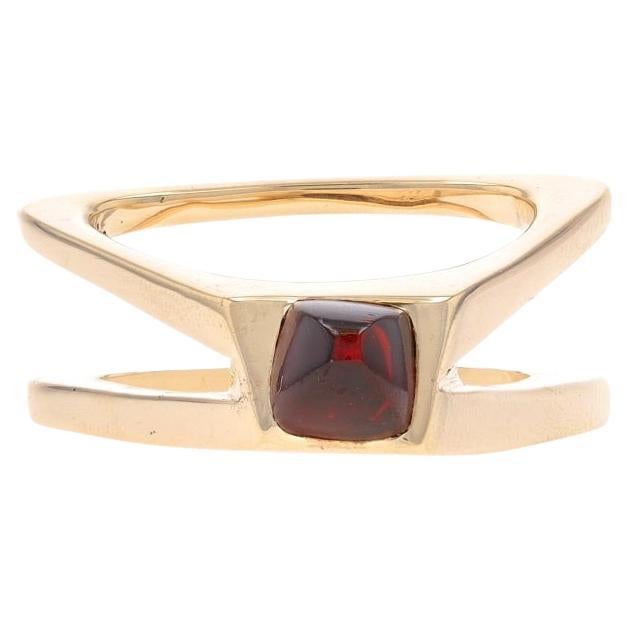 Yellow Gold Garnet Solitaire Ring - 14k Square Cabochon Geometric Triangular