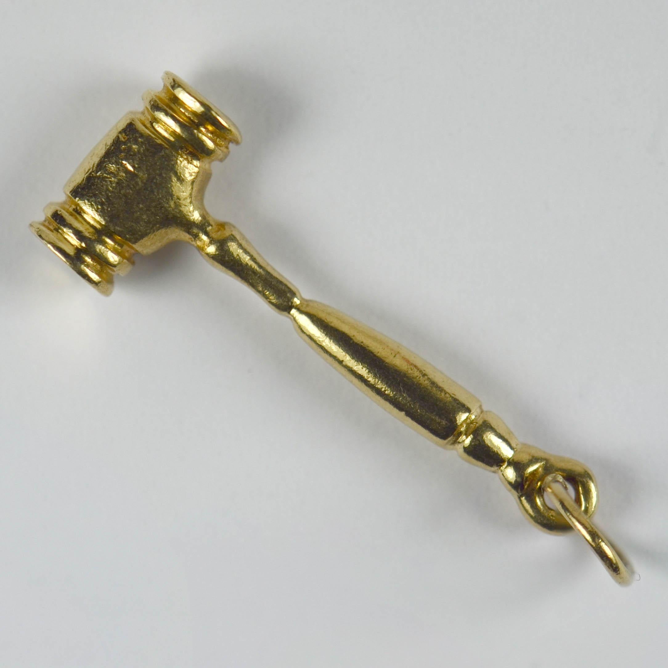 Yellow Gold Gavel Hammer Charm Pendant In Good Condition In London, GB