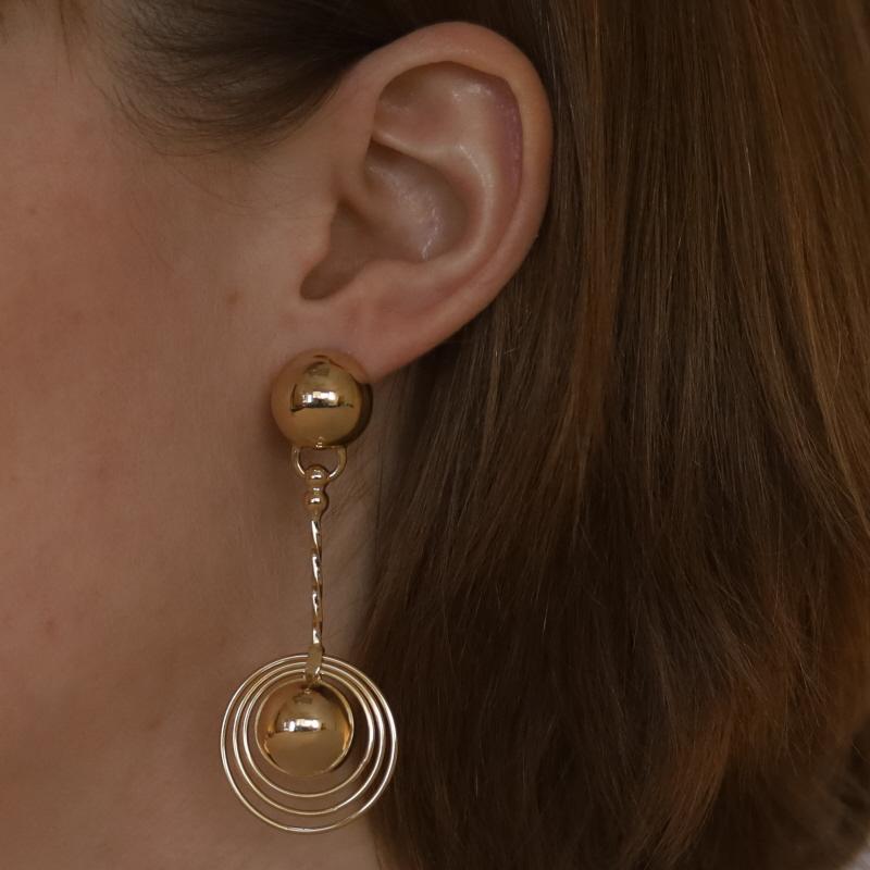 Yellow Gold Geometric Circle Dangle Earrings - 14k Pierced Italy In Excellent Condition For Sale In Greensboro, NC