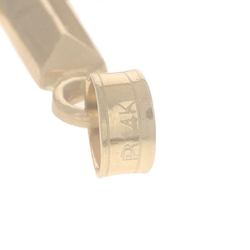 Pendentif croix géométrique en or jaune 14k Christianisme en vente 2