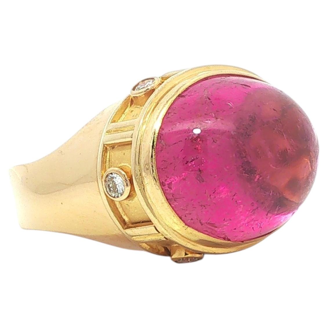 Bague en or jaune GIA avec tourmaline rose cabochon ovale et accents de diamant à double finition
