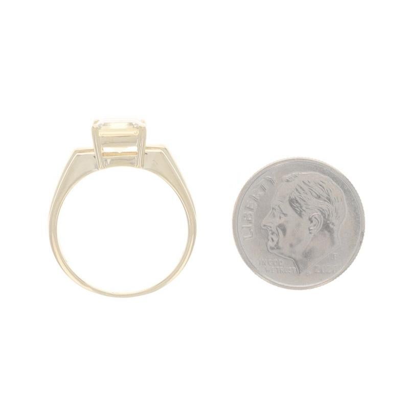 Anillo solitario de oro amarillo con berilo dorado - 14k talla esmeralda 1,79ct acanalado en venta 1