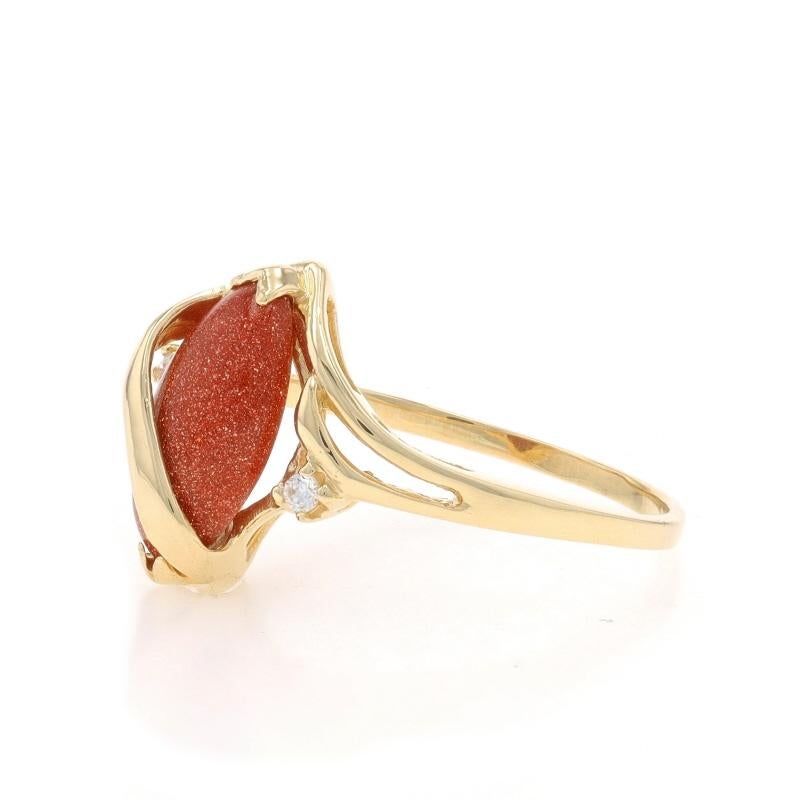 Bague bypass en or jaune et zirconia cubique en cabochon marquise 14 carats Pour femmes en vente