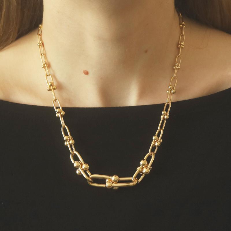 Chaîne collier à maillons gradués en or jaune 19