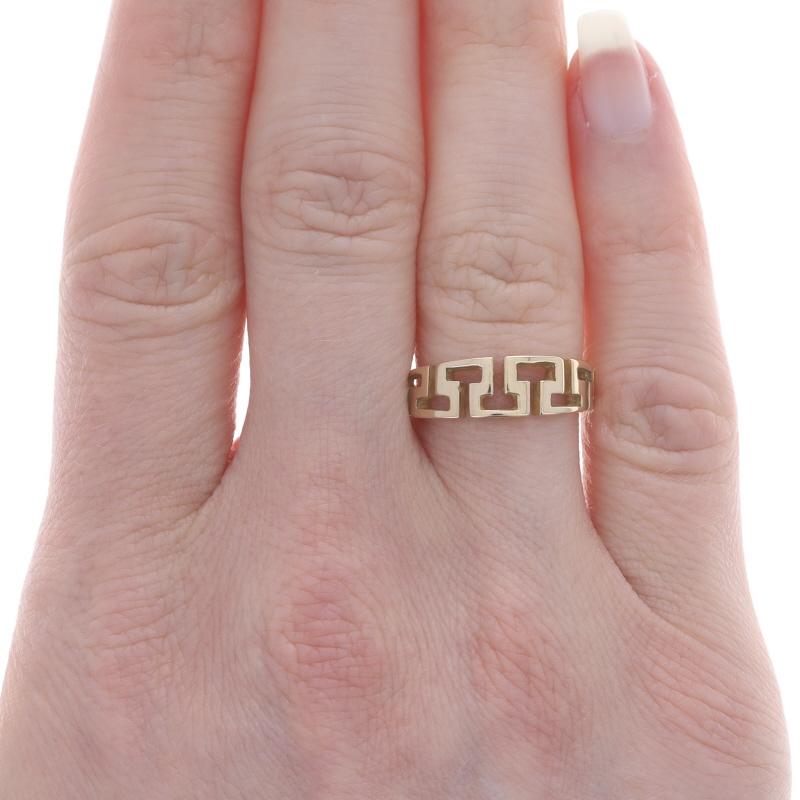 Size: 6 1/2
Sizing Fee: Up 2 sizes for $40 or Down 3 sizes for $35

Metal Content: 18k Yellow Gold

Style: Statement Band
Theme: Greek Key, Geometric
Features: Open Cut Design

Measurements

Face Height (north to south): 1/4