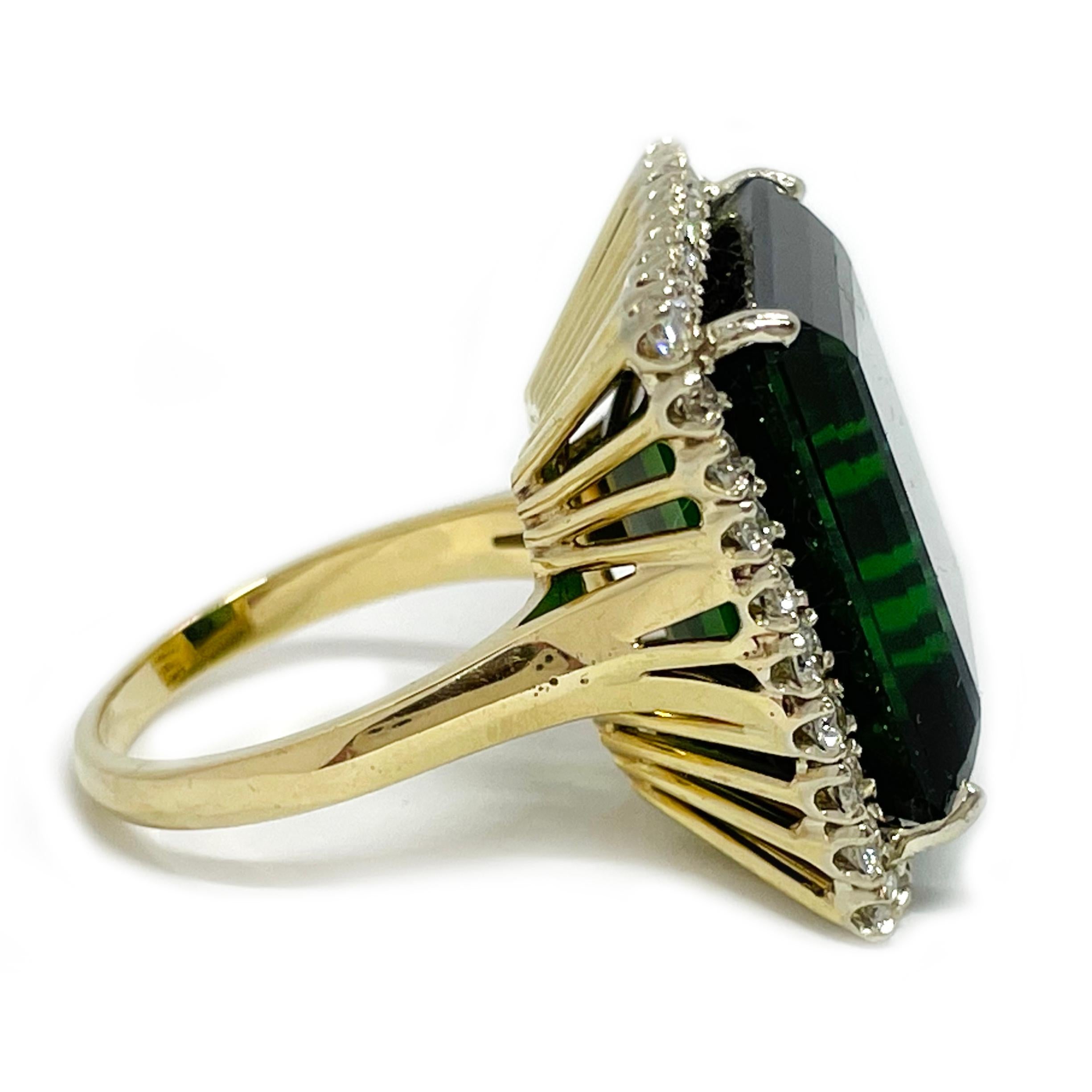 Contemporary Green Tourmaline and Diamond Yellow Gold Cocktail Ring For Sale