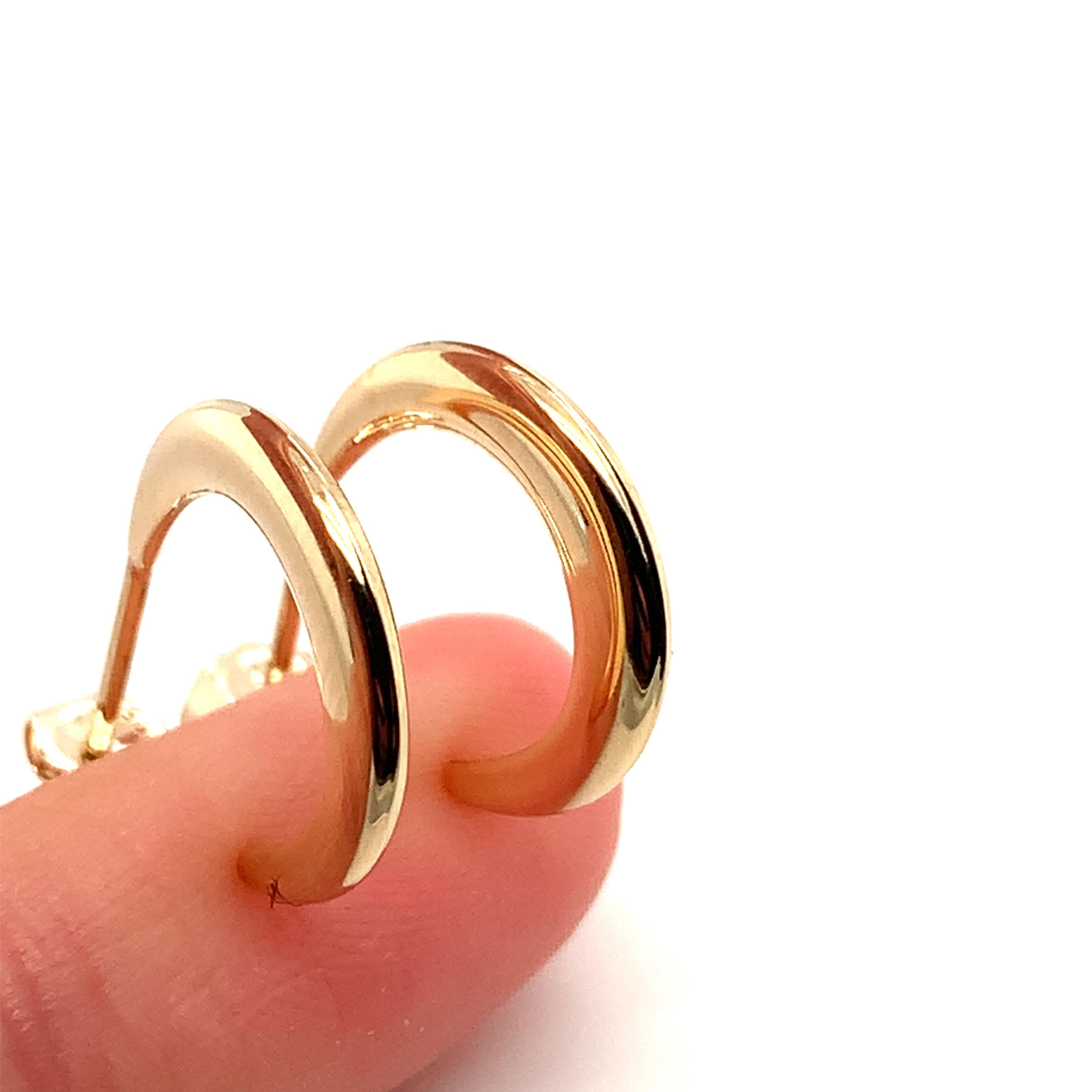 Modern Yellow gold half moon crescent hoop huggie earrings For Sale